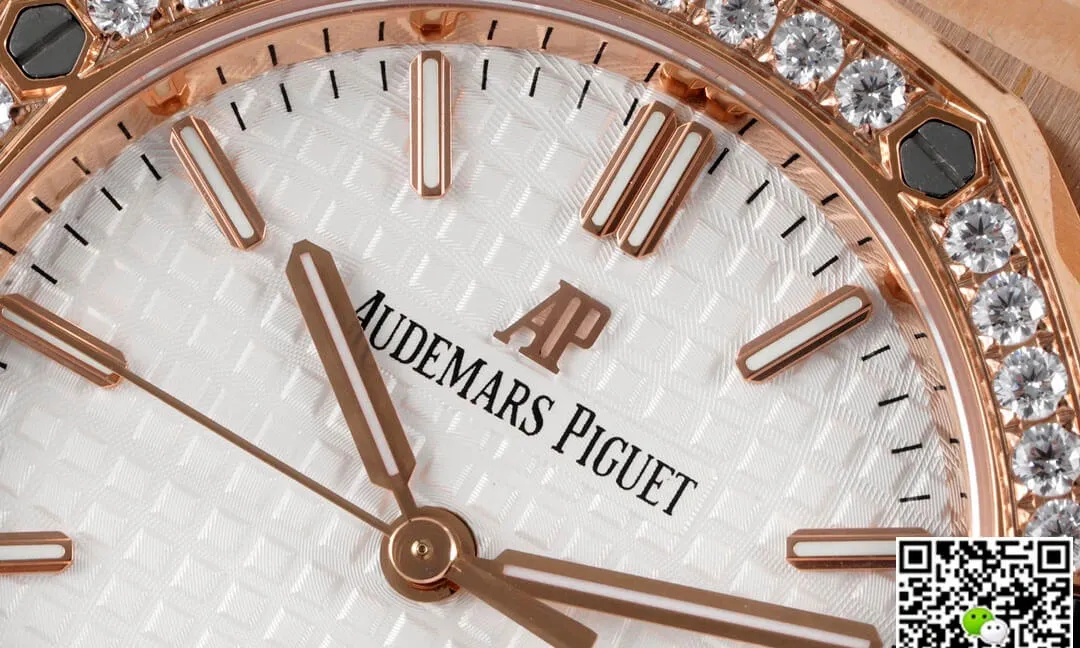 Audemars Piguet Royal Oak 77351OR.ZZ.1261OR.01 8F Factory 1:1 Best Edition Replica Watch Rose Gold Strap